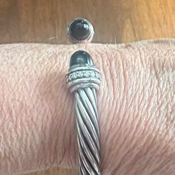 David Yurman Cable Sterling Silver Black Onyx with diamonds bracelet like new - Picture 3 of 6